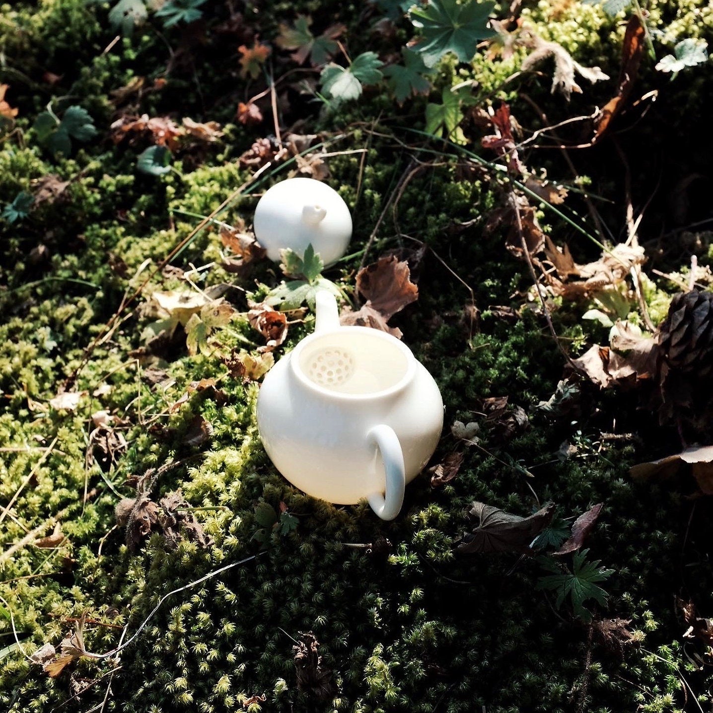 Pear Shape - Apricot White Mini Tea Pot