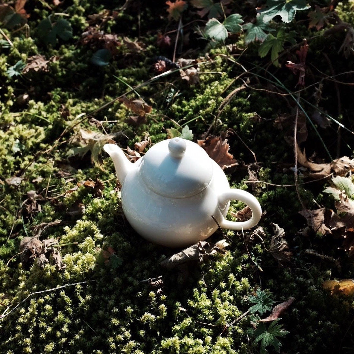 Pear Shape - Apricot White Mini Tea Pot